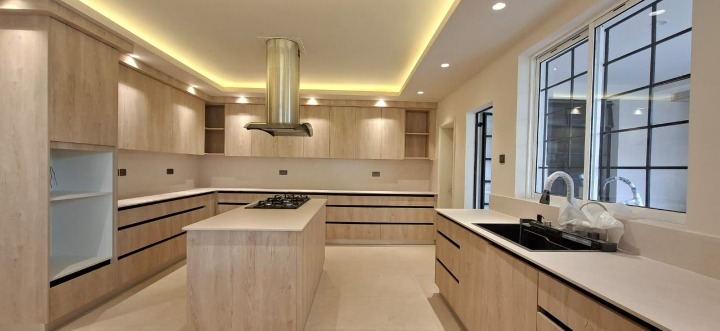 4 BEDROOM FAMILY HOME + DSQ FOR RENT - WESTLANDS