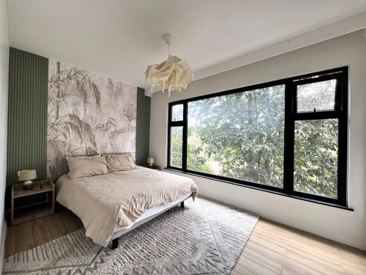 FURNISHED 2 BEDROOM APARTMENT TO LET - LAVINGTON