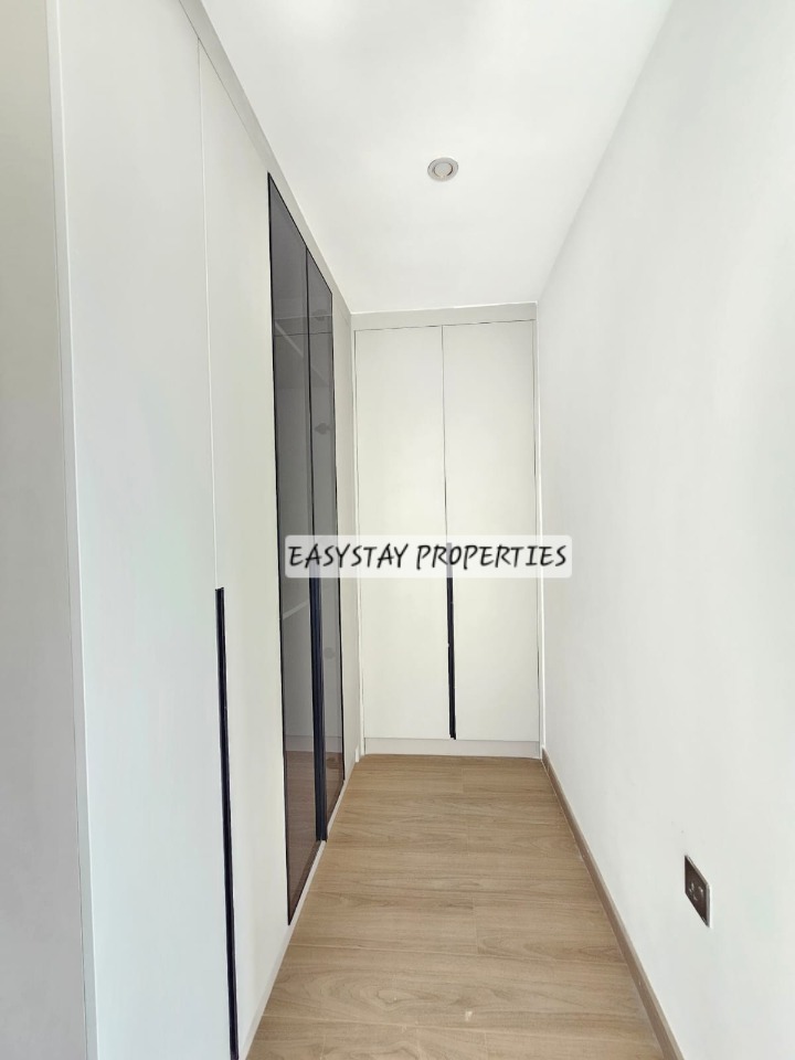 3 BEDROOM APARTMENT+ DSQ FOR RENT – RIVERSIDE