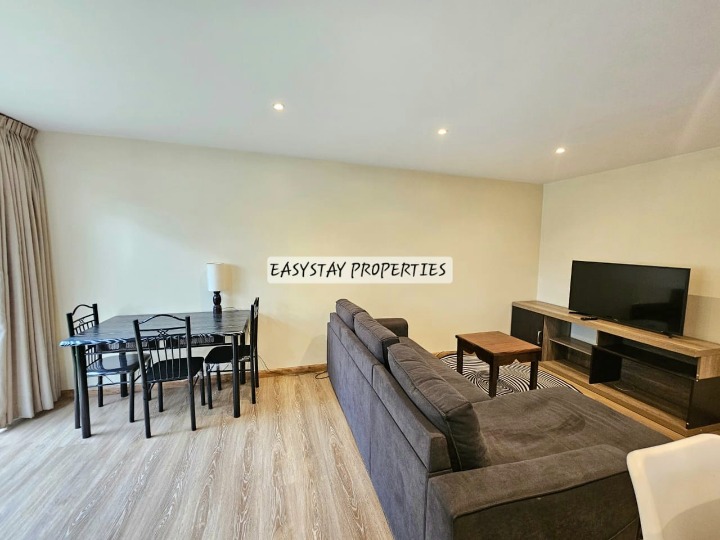 TO LET | STYLISH 1-BEDROOM DUPLEX COTTAGE – RIVERSIDE