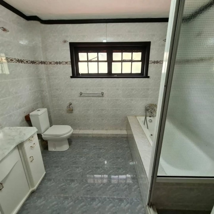 5-BEDROOM TOWNHOUSE TO LET – RIVERSIDE