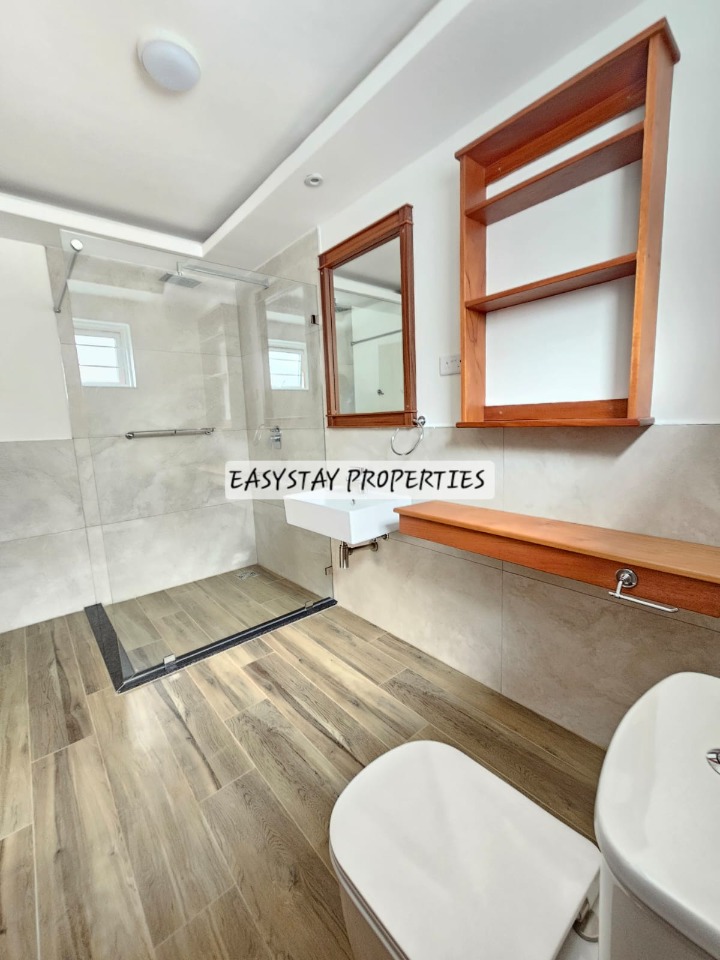 5-BEDROOM STANDALONE HOUSE TO LET – RUNDA