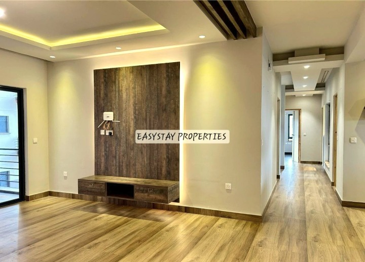 TO LET: 3 BEDROOM APARTMENT + DSQ | KILELESHWA