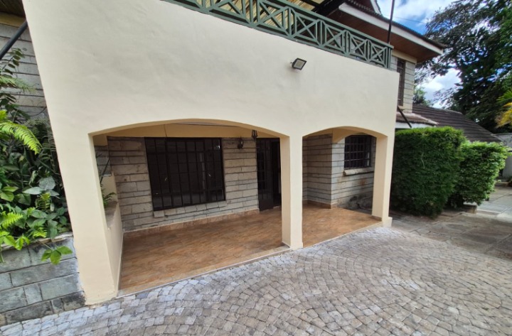 1-BEDROOM ENSUITE GUESTWING TO LET – RUNDA