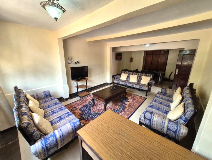 2-BEDROOM FURNISHED HOUSE TO LET – RUNDA