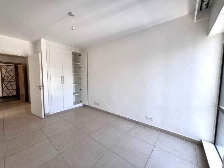 1-BEDROOM UNFURNISHED APARTMENT TO LET - LAVINGTON