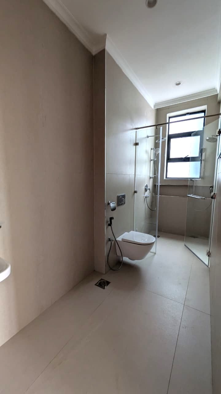 LAVINGTON - 5 BEDROOM TOWNHOUSE FOR RENT