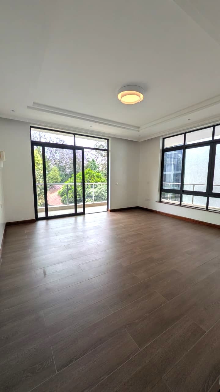 LAVINGTON - 5 BEDROOM TOWNHOUSE FOR RENT