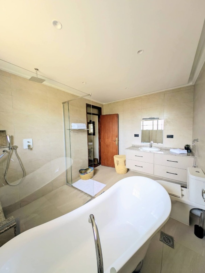 KITISURU | 1-BEDROOM FURNISHED & SERVICED PENTHOUSE TO LET
