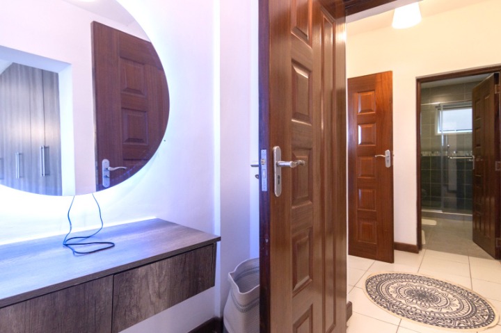WESTLANDS - FURNISHED 2 BEDROOM APARTMENT + DSQ FOR RENT