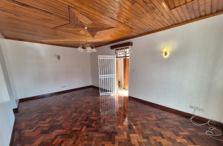 3-BEDROOM HOUSE + DSQ TO LET – RUNDA