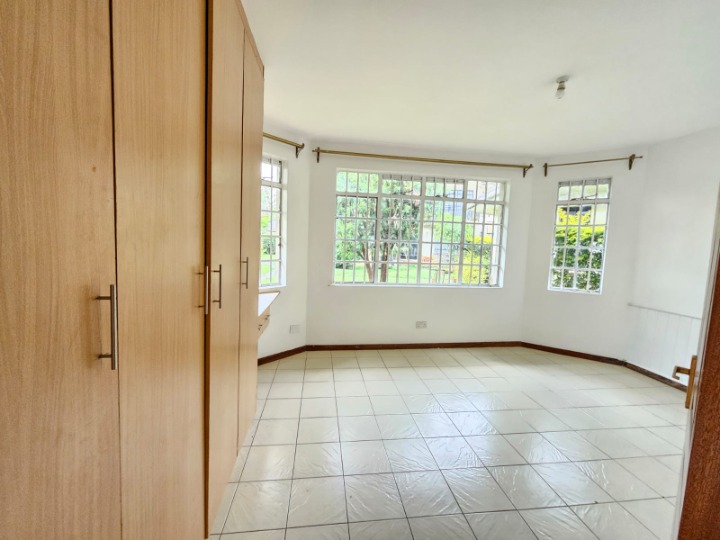 4 BEDROOM TOWNHOUSE TO LET – SPRING VALLEY