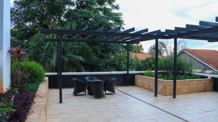 FURNISHED 2-BEDROOM APARTMENT FOR RENT | LAVINGTON