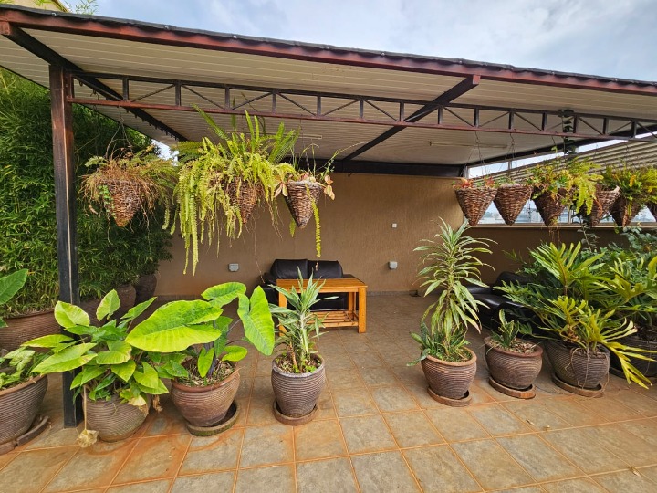 FURNISHED 1 BEDROOM PENTHOUSE TO LET - RIVERSIDE