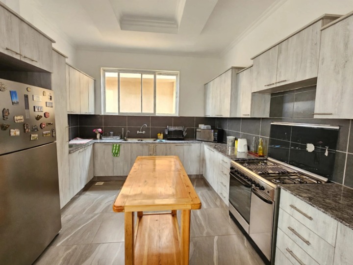 FURNISHED 1 BEDROOM PENTHOUSE TO LET - RIVERSIDE