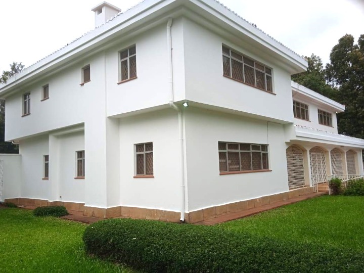 5-BEDROOM AMBASSADORIAL HOUSE TO LET – RUNDA