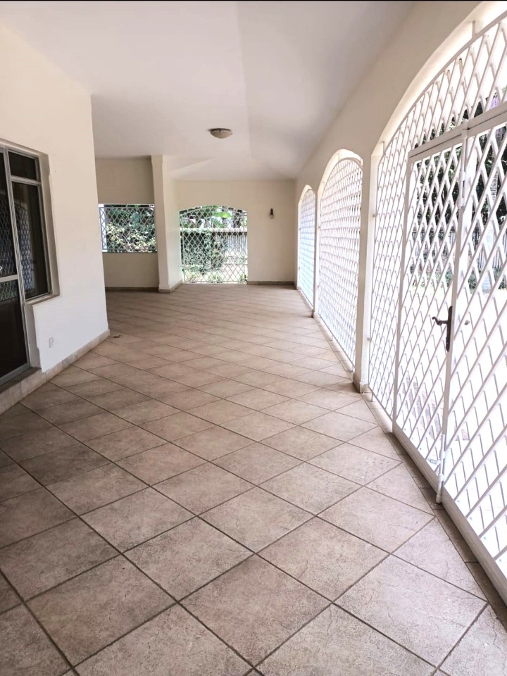 5-BEDROOM AMBASSADORIAL HOUSE TO LET – RUNDA