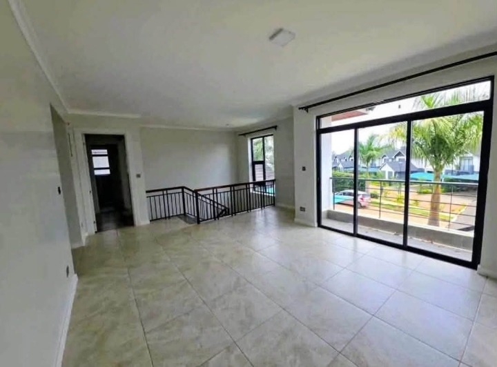4-BEDROOM VILLA + DSQ FOR RENT - RUNDA