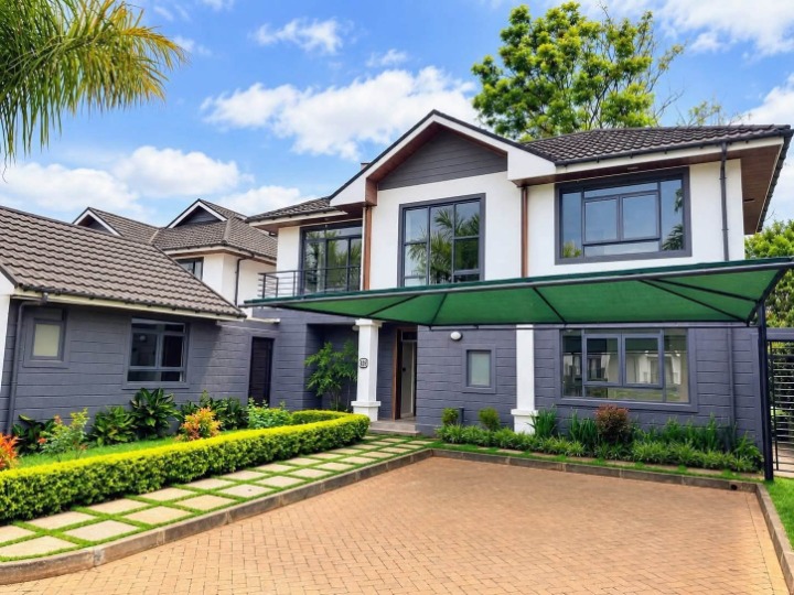 4-BEDROOM VILLA + DSQ FOR RENT - RUNDA