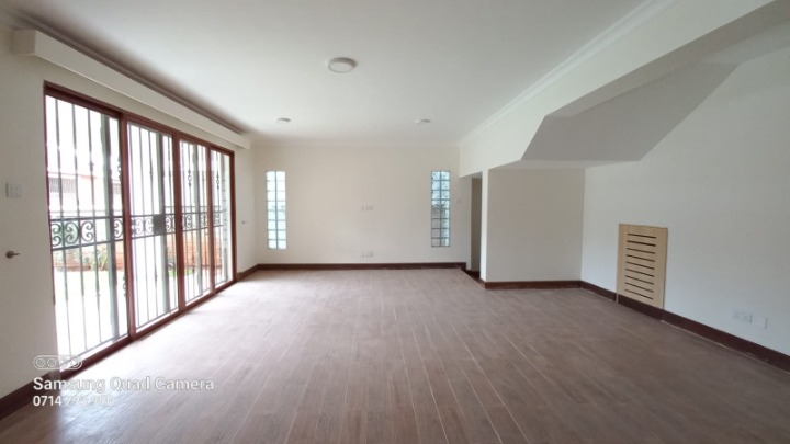 5 BEDROOM TOWNHOUSE FOR RENT - SPRING VALLEY