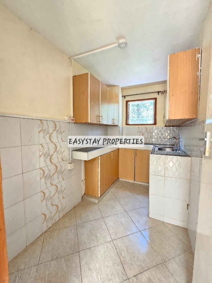 2 BEDROOM GUEST HOUSE TO LET - LORESHO