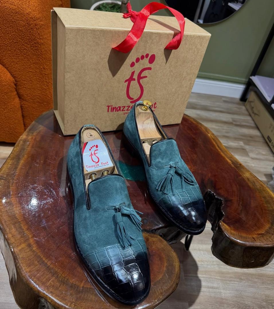Teal suede. Cros embos toe. Tassel finish