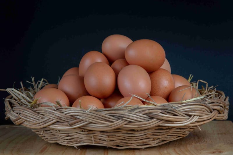 Desi Eggs | Free-Range, Hormone-Free | Farm Fresh