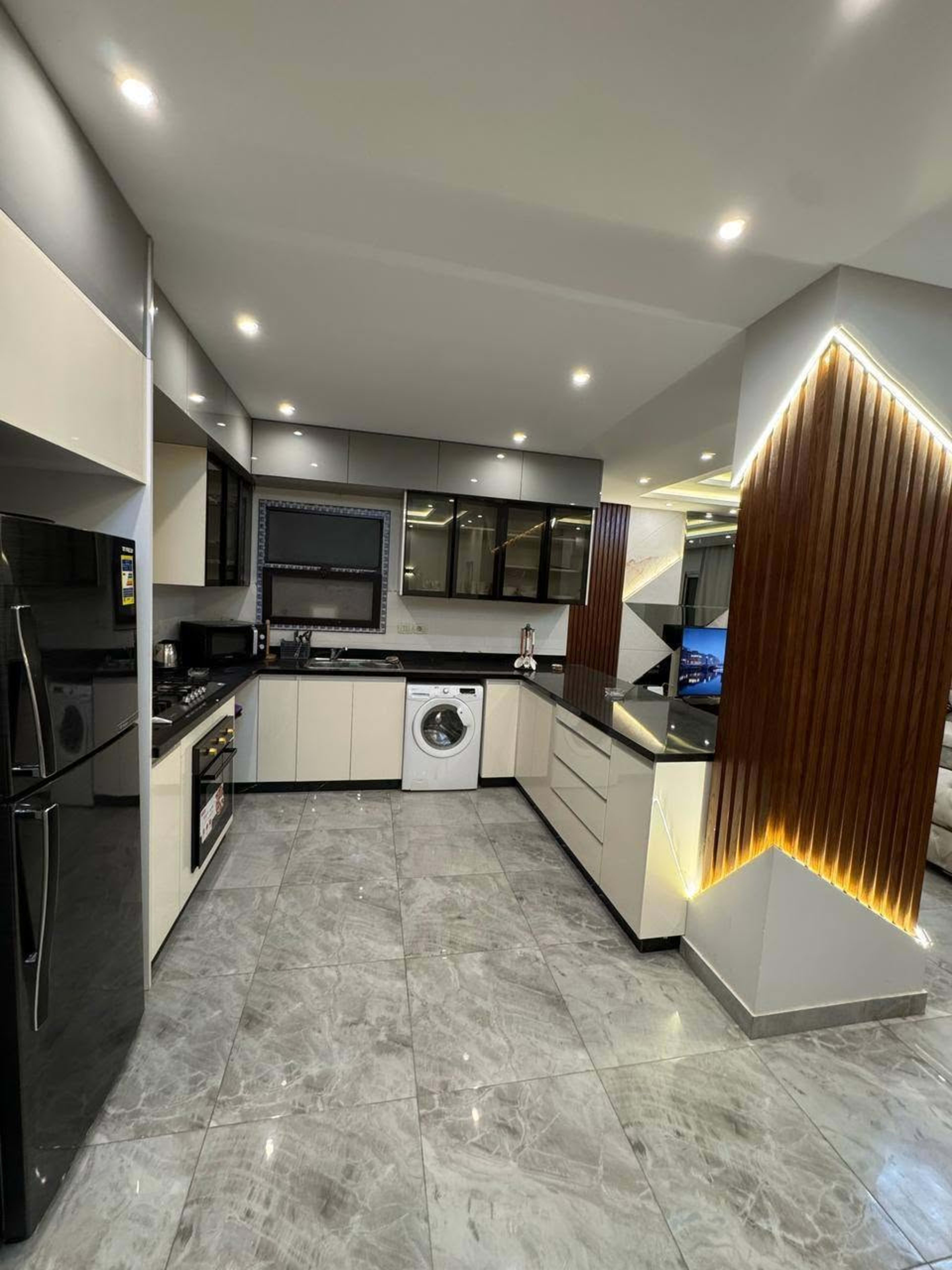 Furnished Apartment for Rent in Sheikh Zayed 2