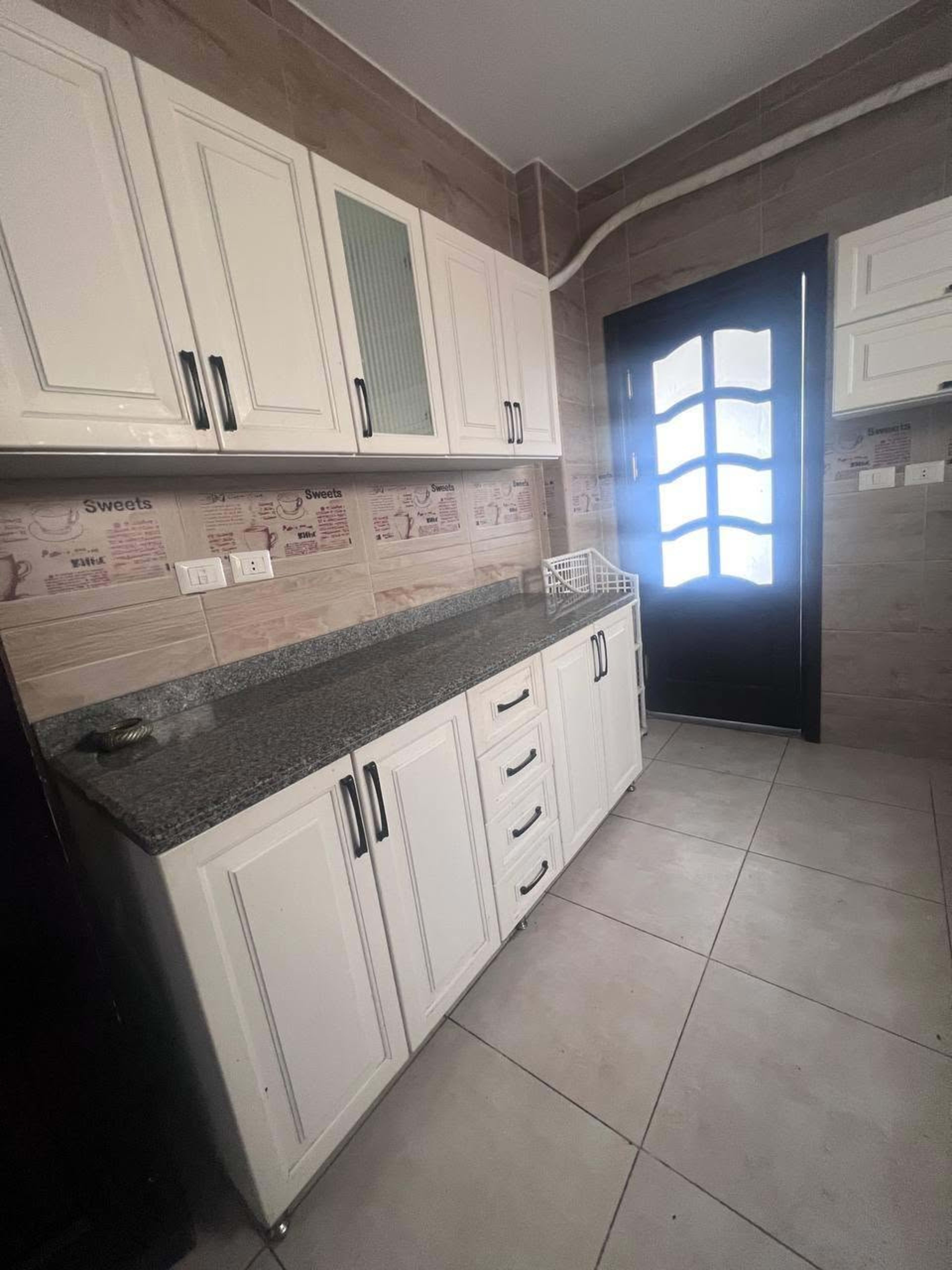 205 sqm Apartment for Rent in West Town, Sheikh Zayed 2