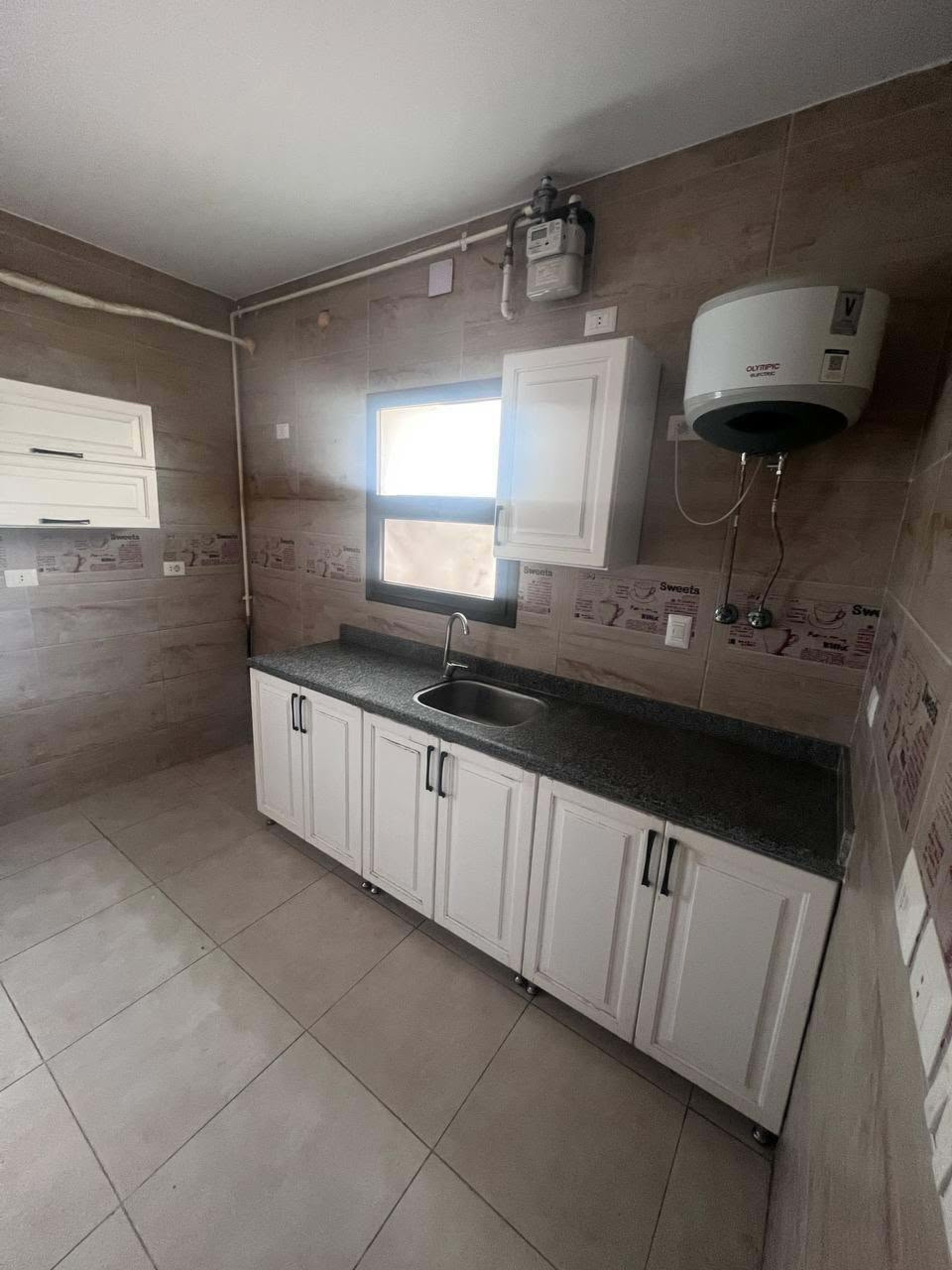 205 sqm Apartment for Rent in West Town, Sheikh Zayed 3
