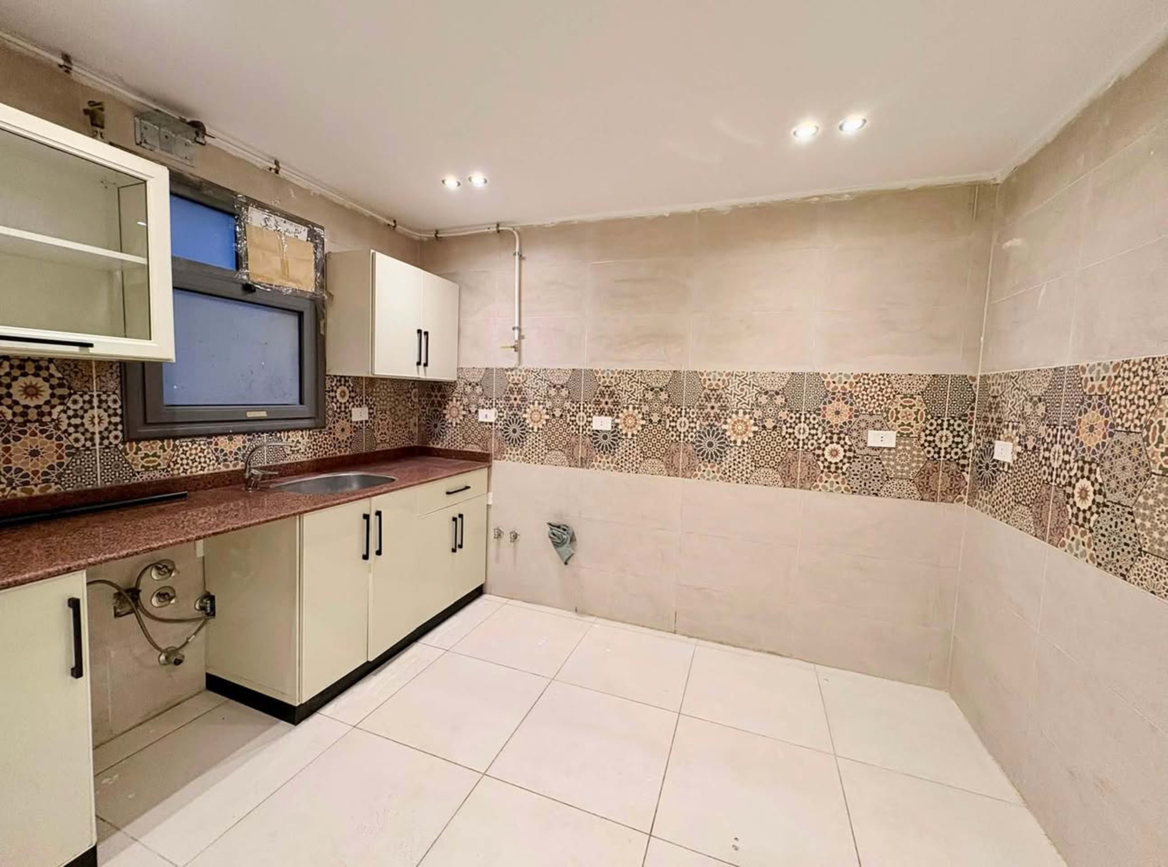 3-bedroom apartment for rent in Sun Capital - October 1