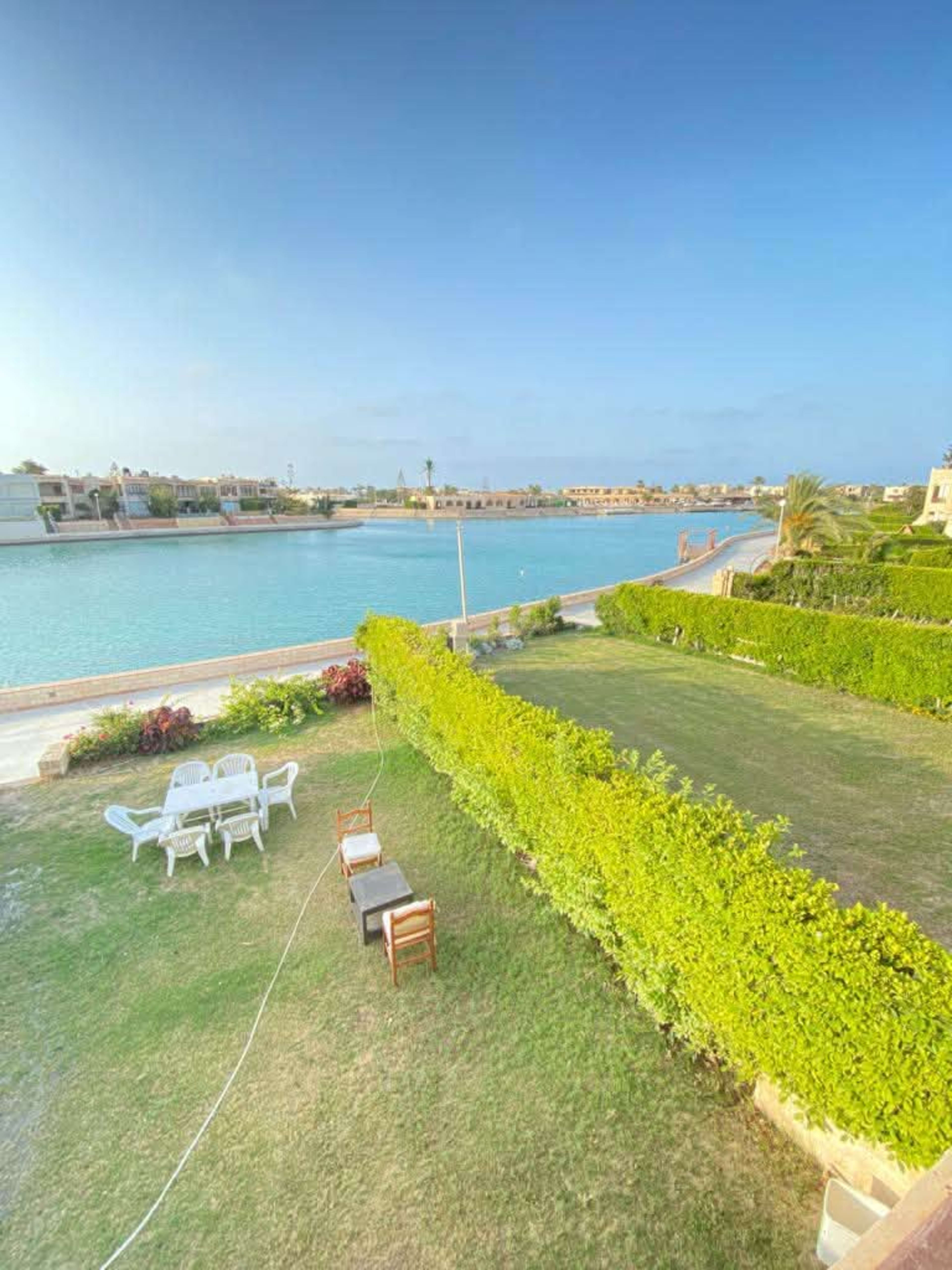 فيلا 4 غرف للإيجار في مارينا 5 الساحل الشمالي 3