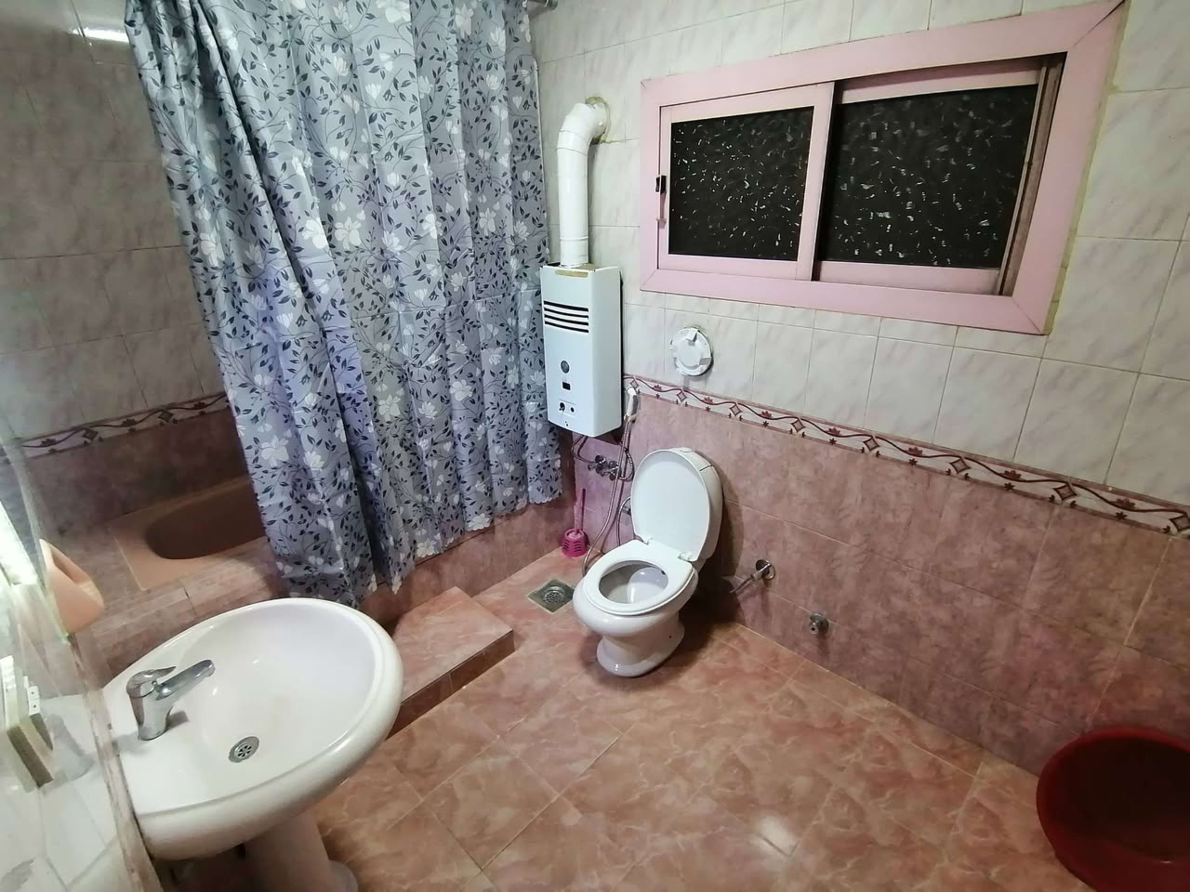 شقة مفروشة للإيجار في المهندسين 5