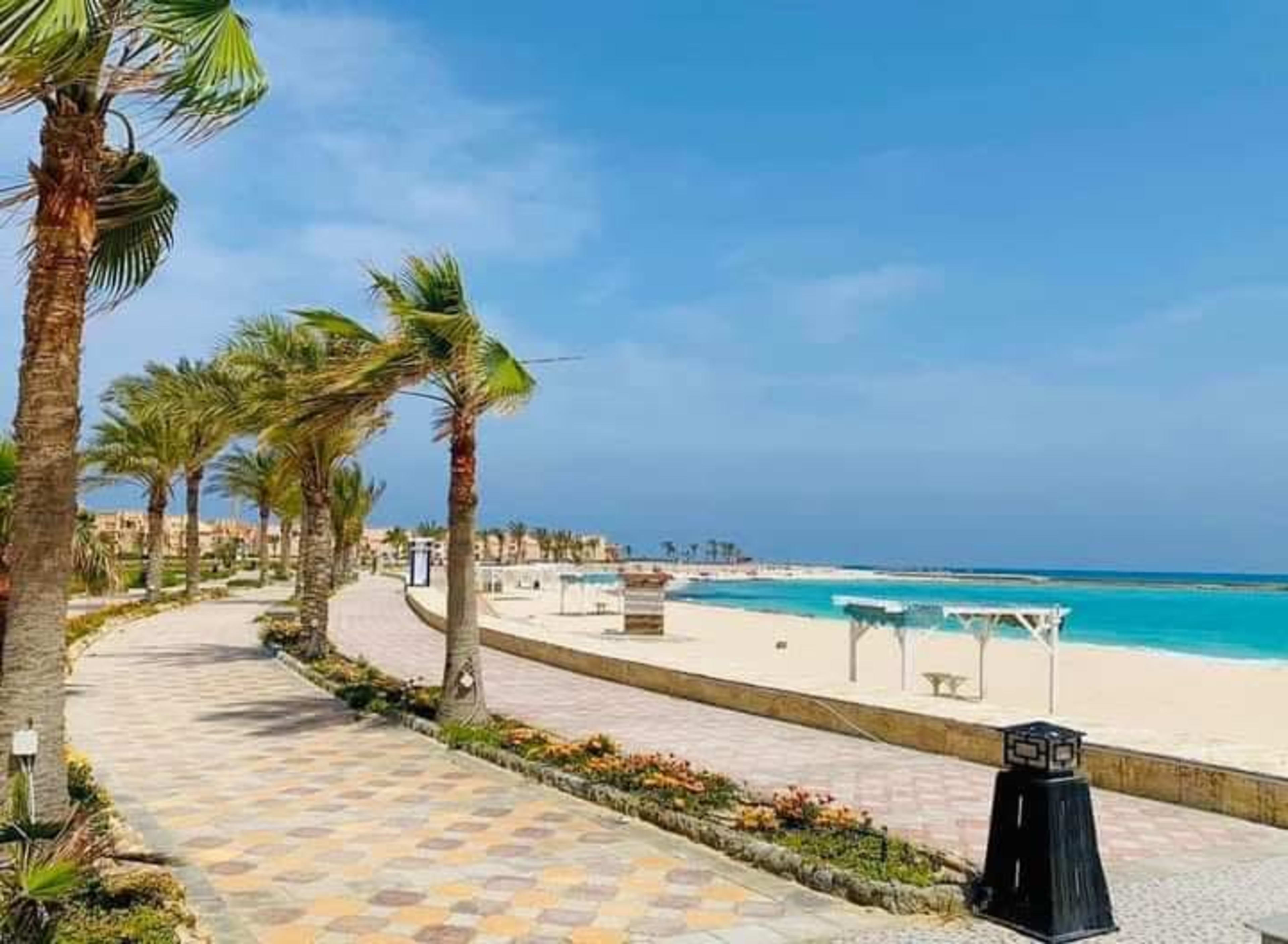 2-Bedroom Chalet for Rent in Lazorde Bay 3