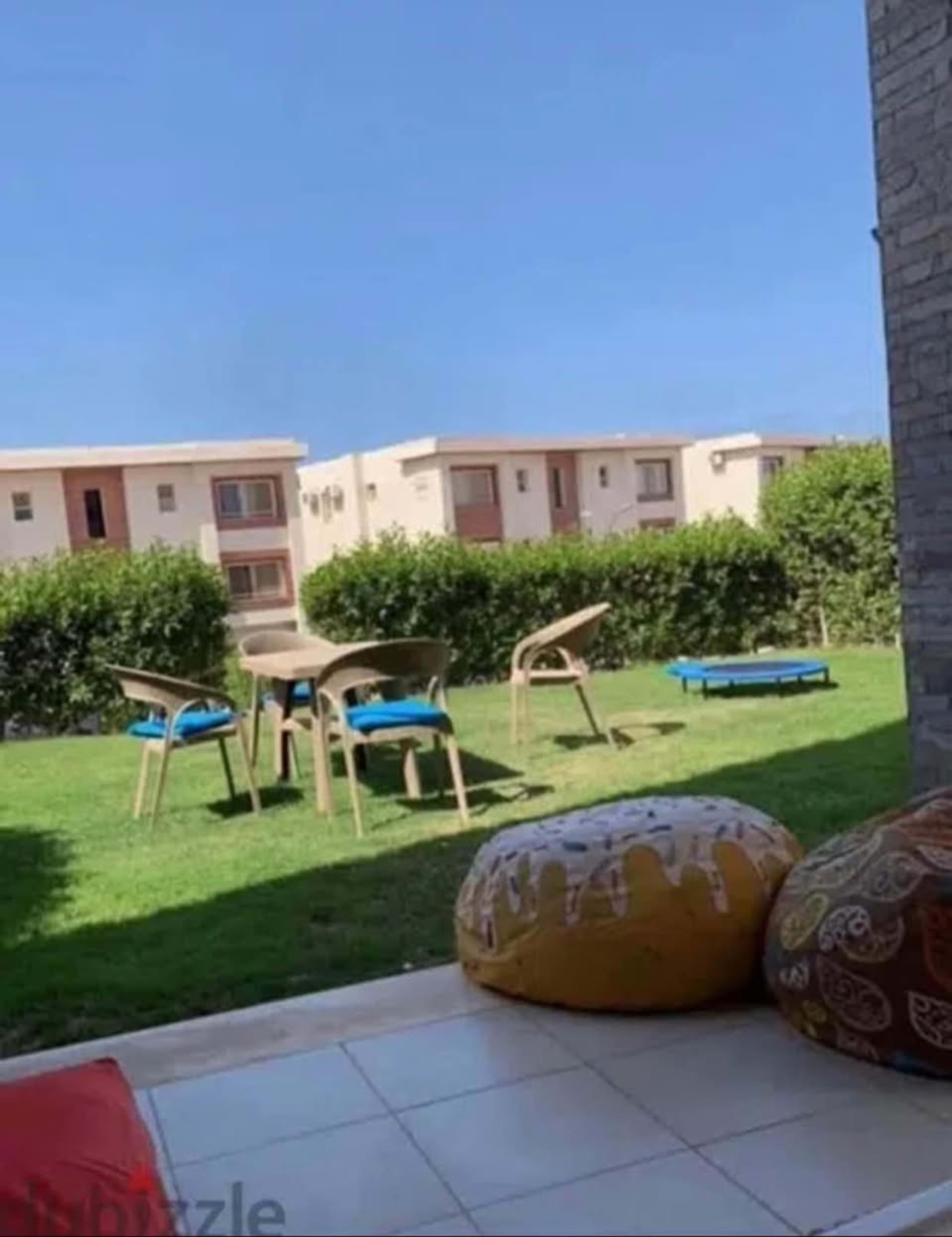 Ground floor chalet with garden for rent in Amwaj 3