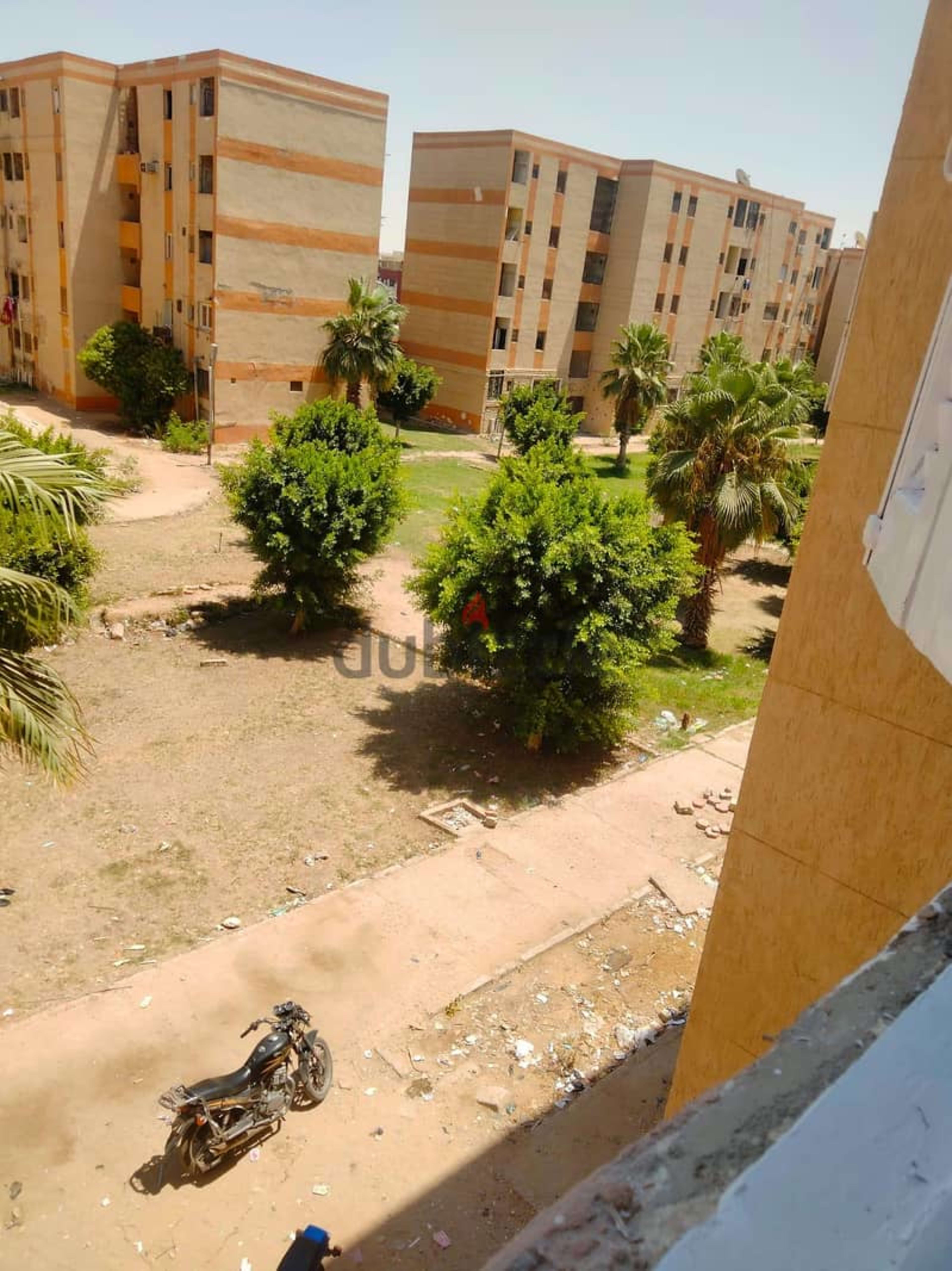لايجار بالتجمع الخامس خلف الجهاز القديم امام مدرسه المصريه 1
