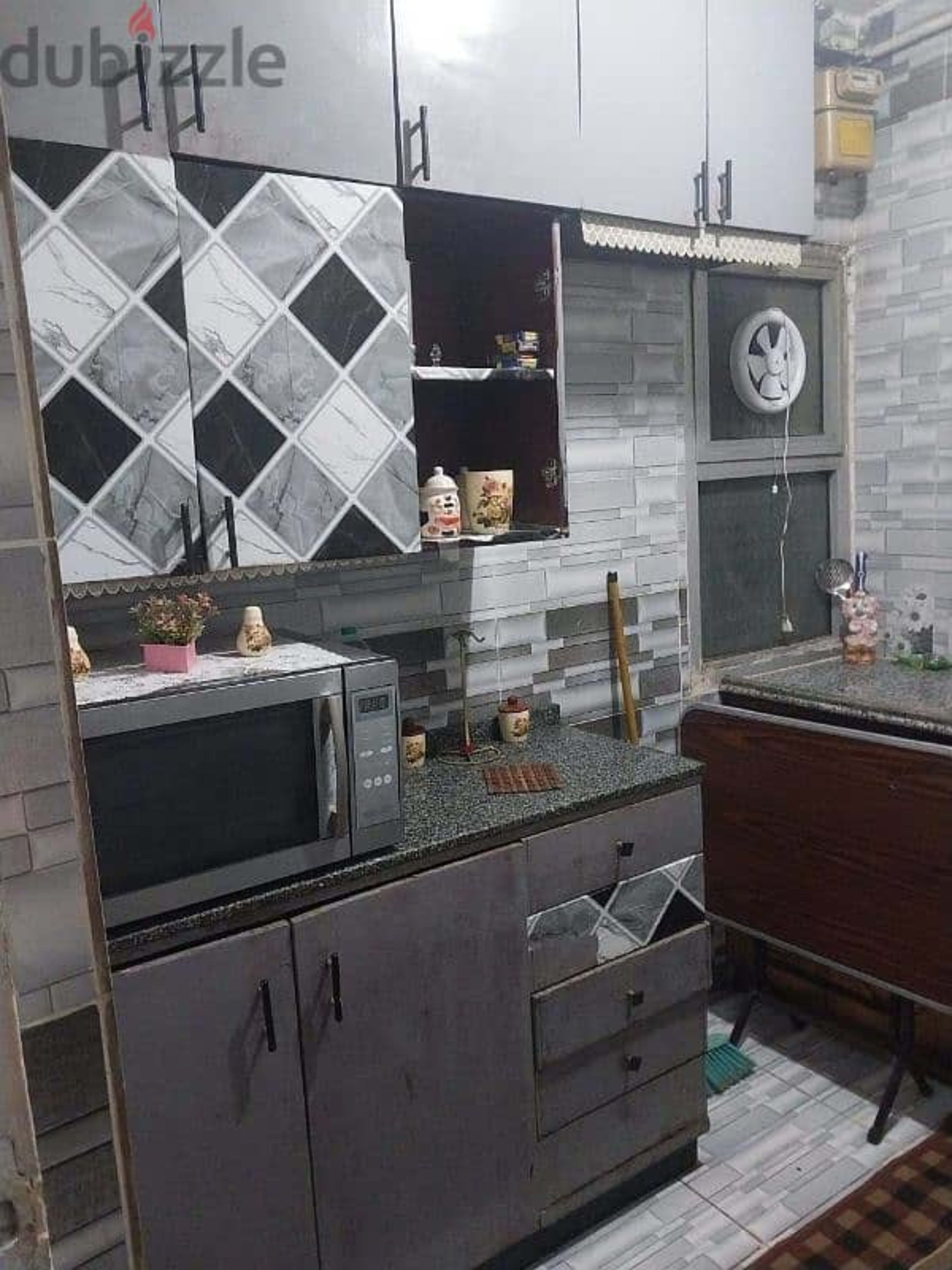 شقة ايجار مفروشة مكيفة في مصر الجديدة صلاح سالم عمارات خلف العبور 1