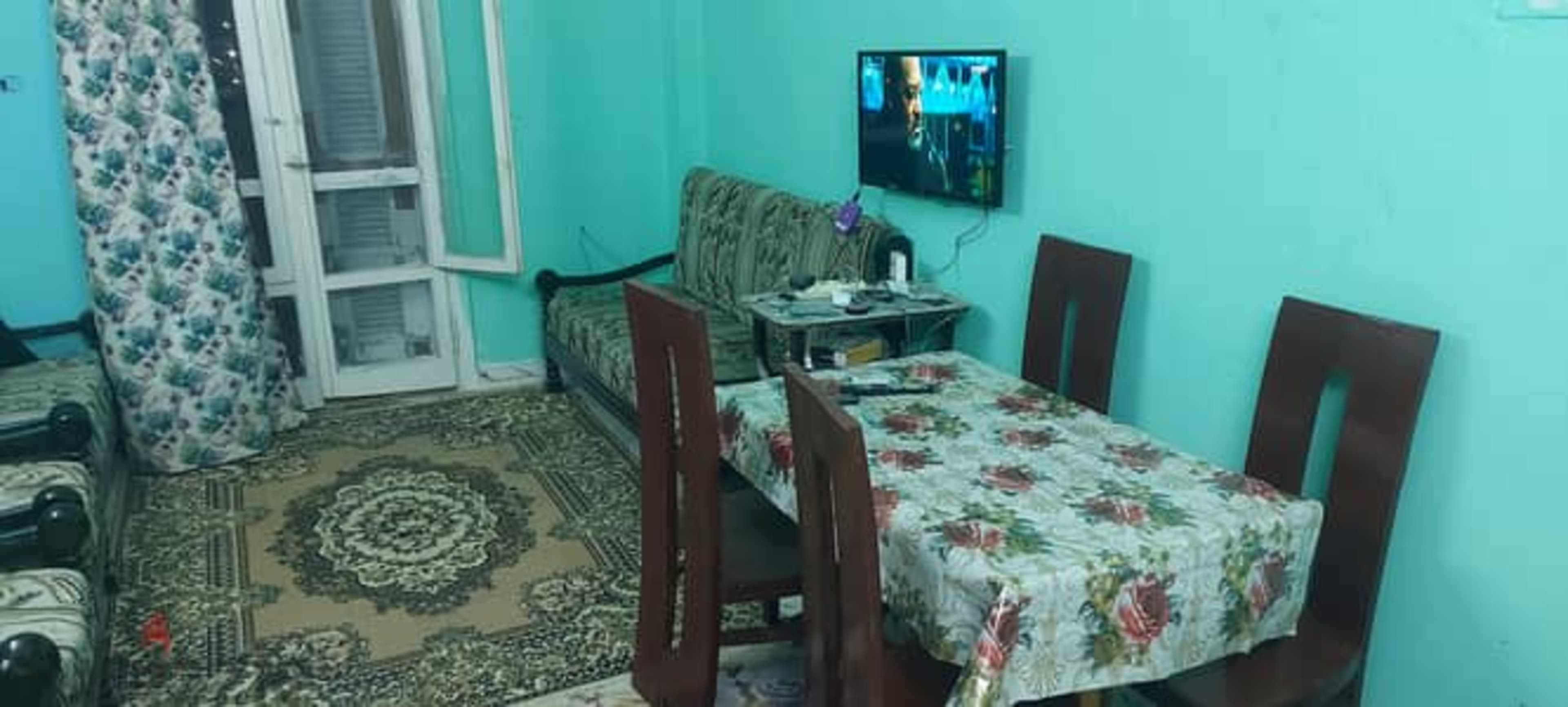 شقه للايجار بالعبور 5