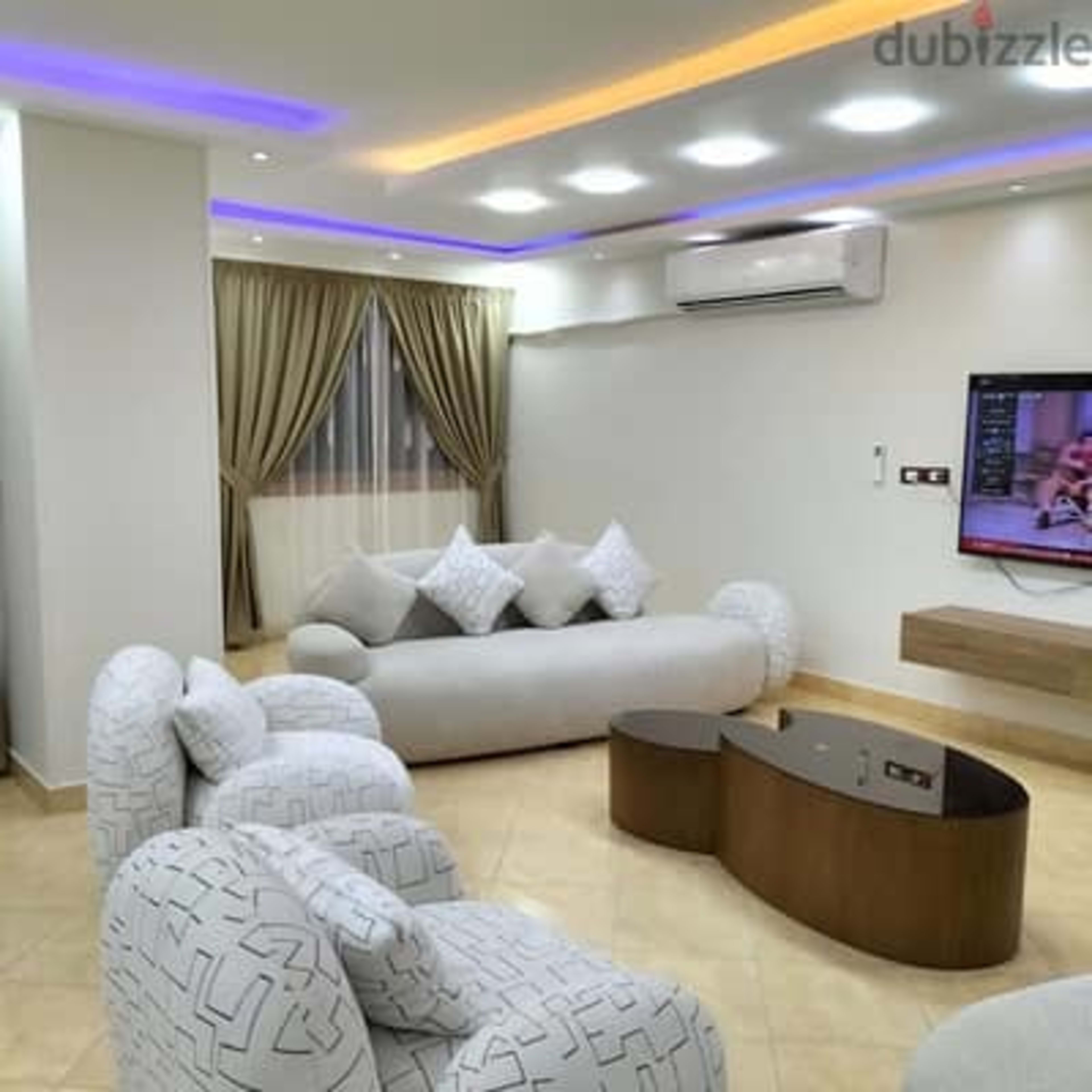 شقه مفروشه للإيجار اليومي بمصر الجديده للعلات 3