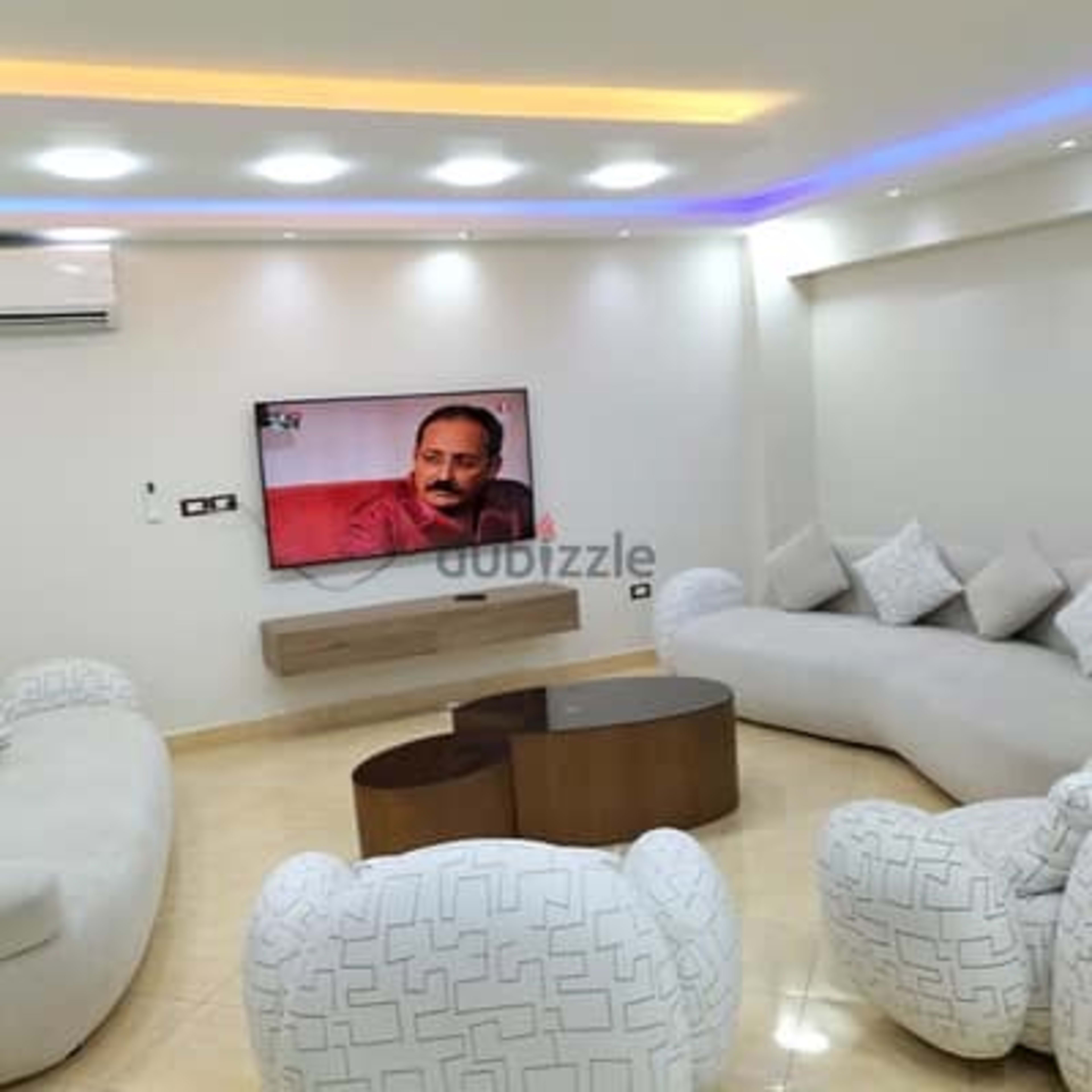 شقه مفروشه للإيجار اليومي بمصر الجديده للعلات 4