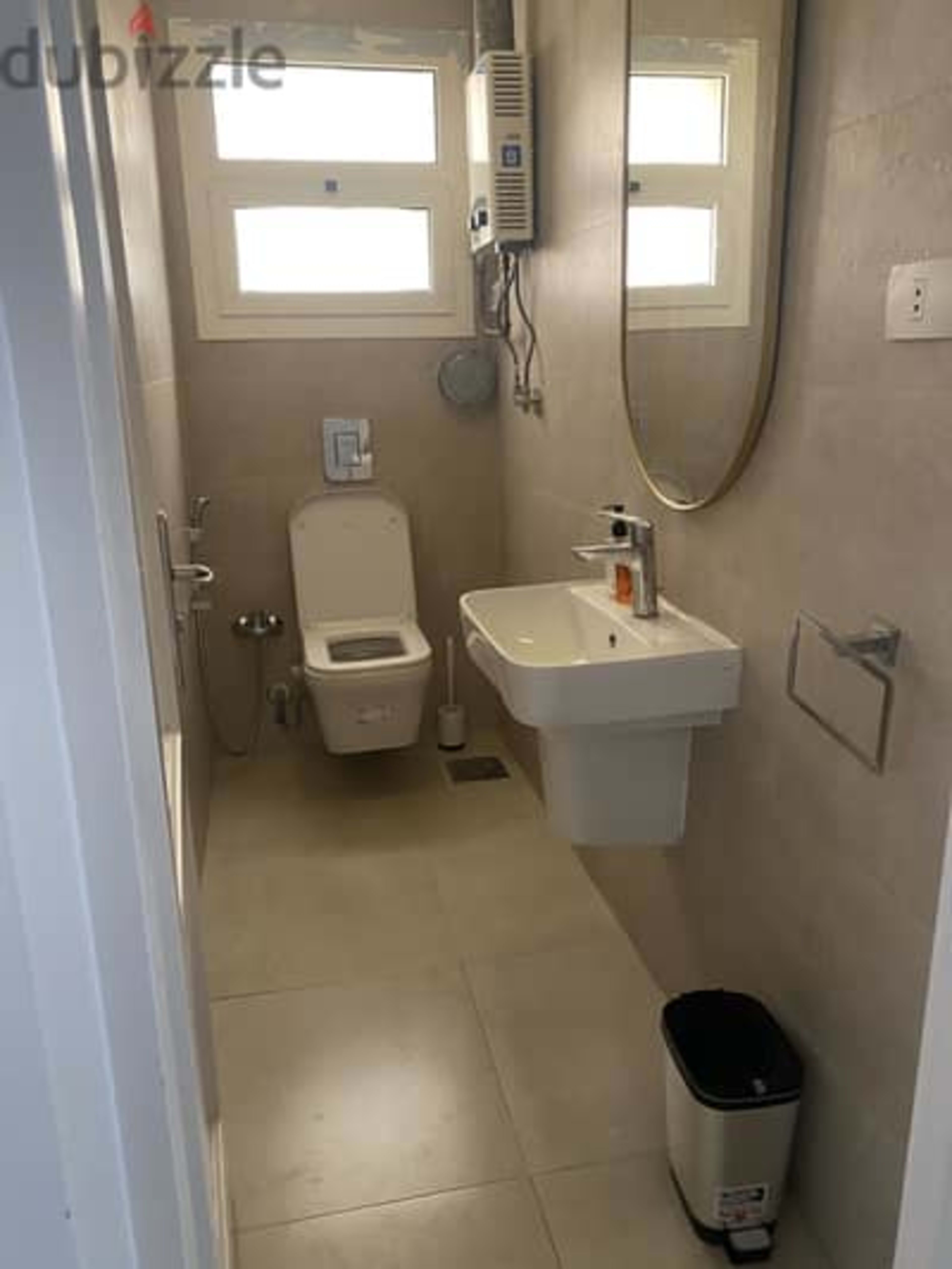 Cozy apt in Rehab 2 , d. Chat , what’s app 2