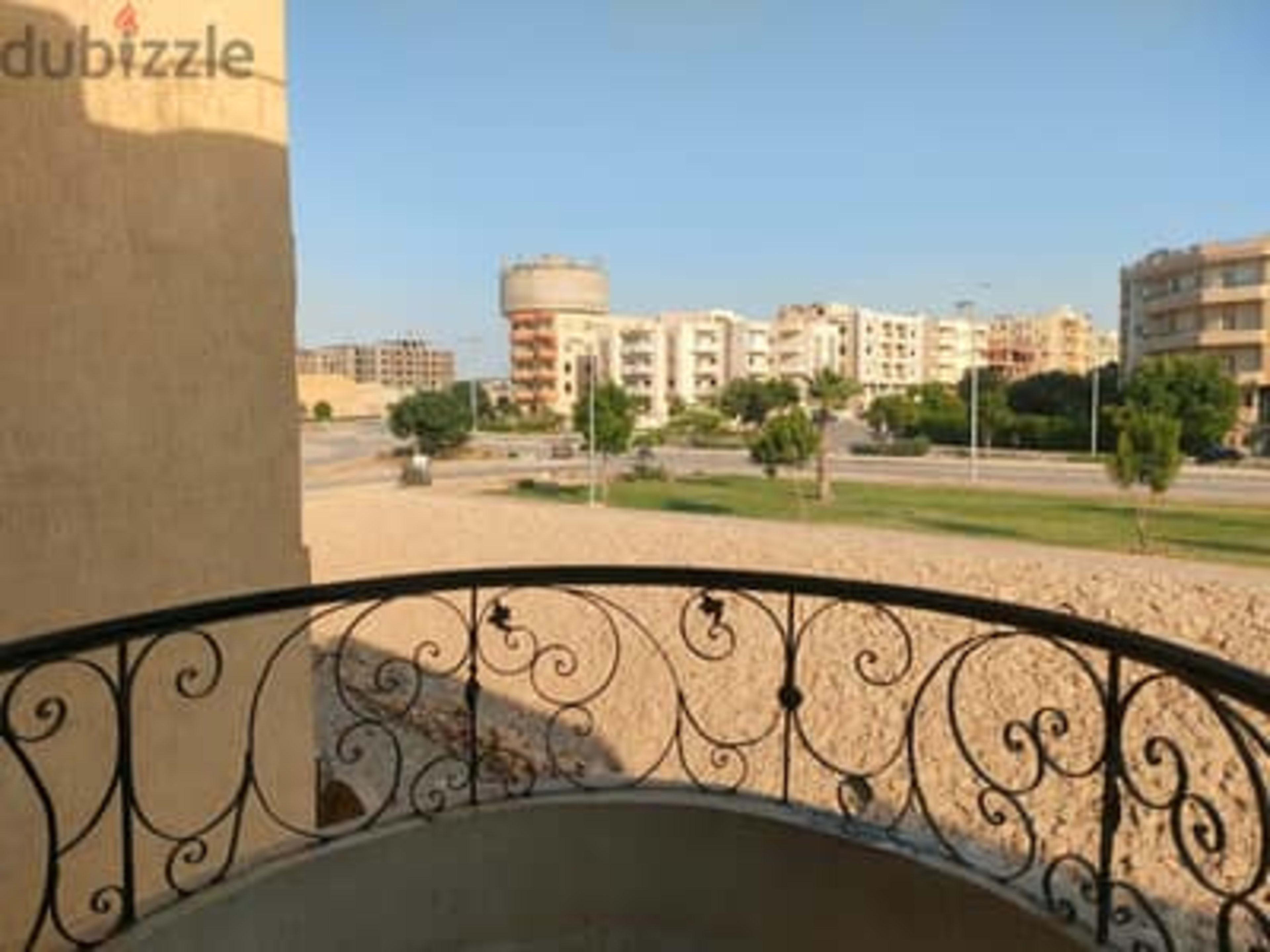 شقة للايجار بمدينة الشروق 2