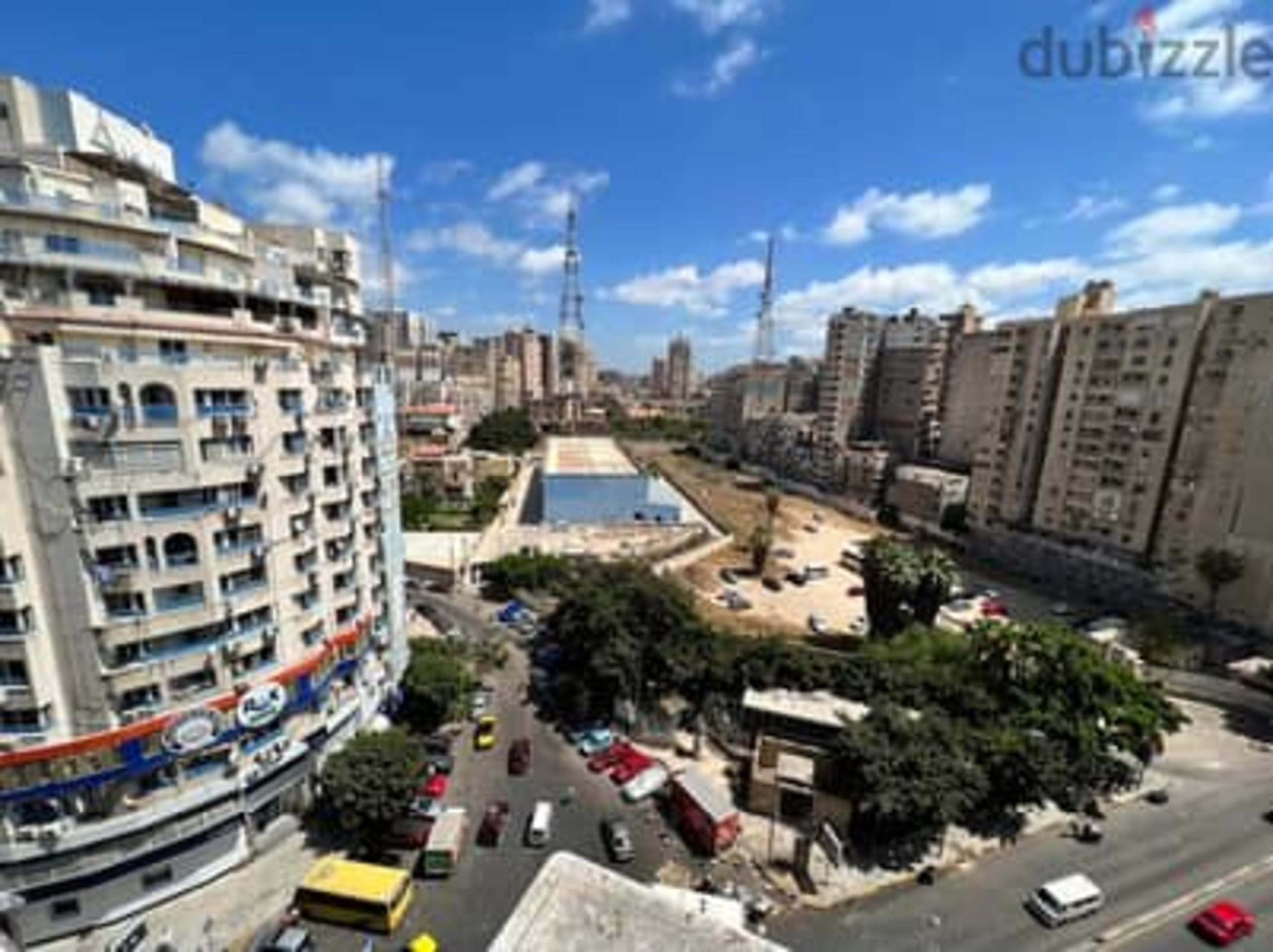 فيلا لهواة الفخامة والسكن الراقى بميدان زييزينيا شارع أبوقير 10