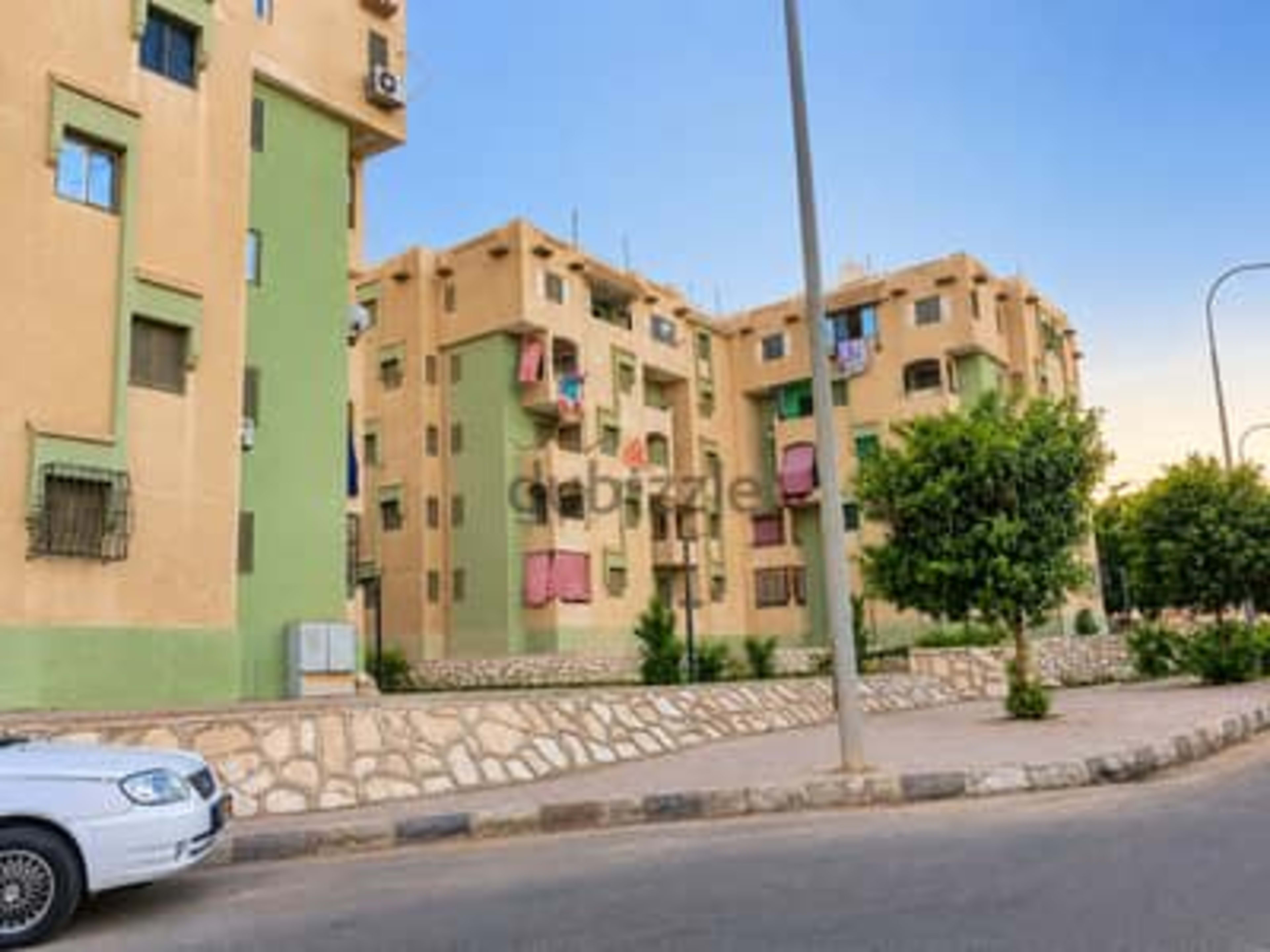 شقة مفروشة بالعبور - علي طريق خط 10– كمبوند جنة العبور -من مالك مباشر 5