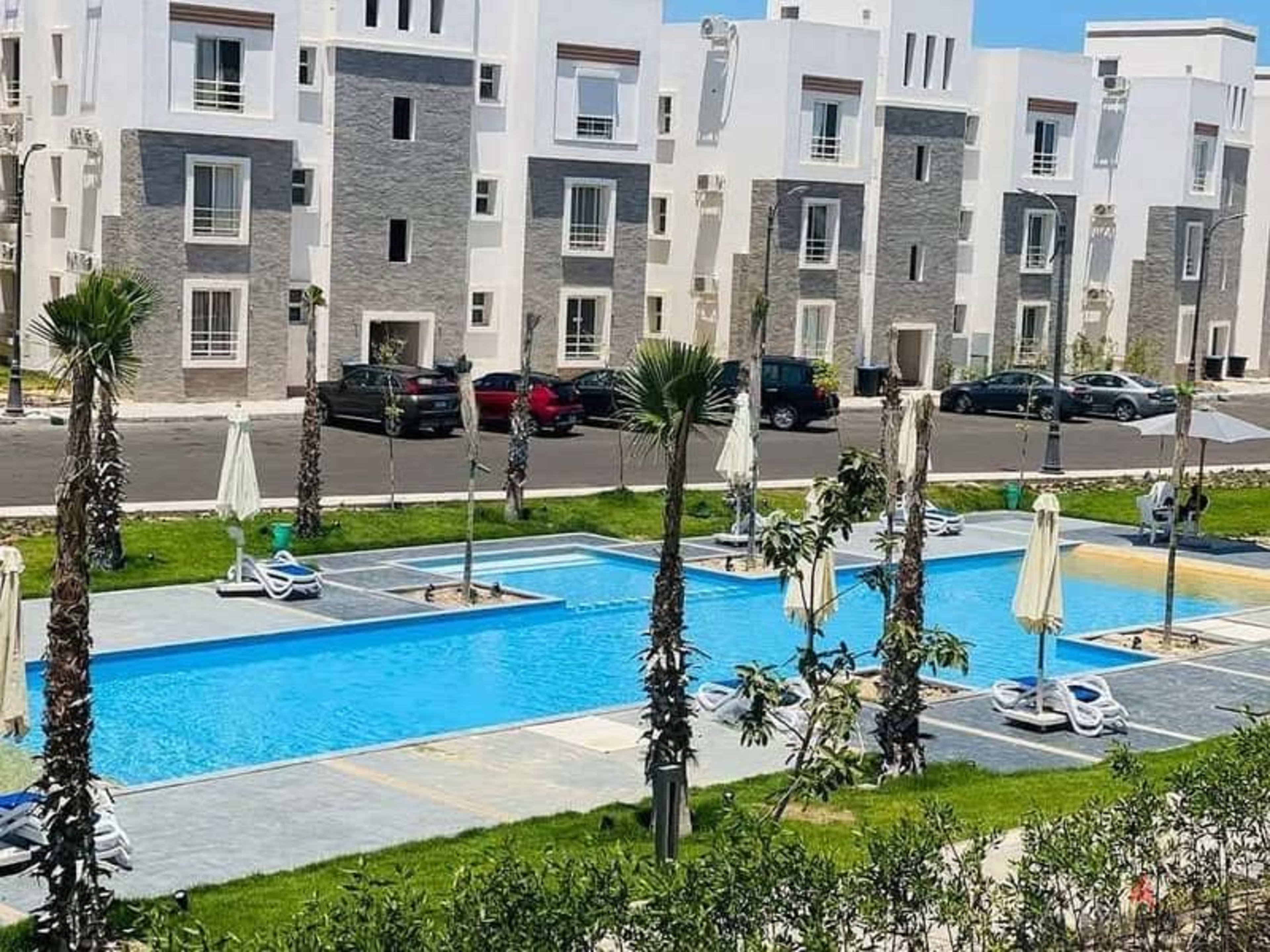 شاليه للايجار في قرية امواج سيدى عبد الرحمن 1