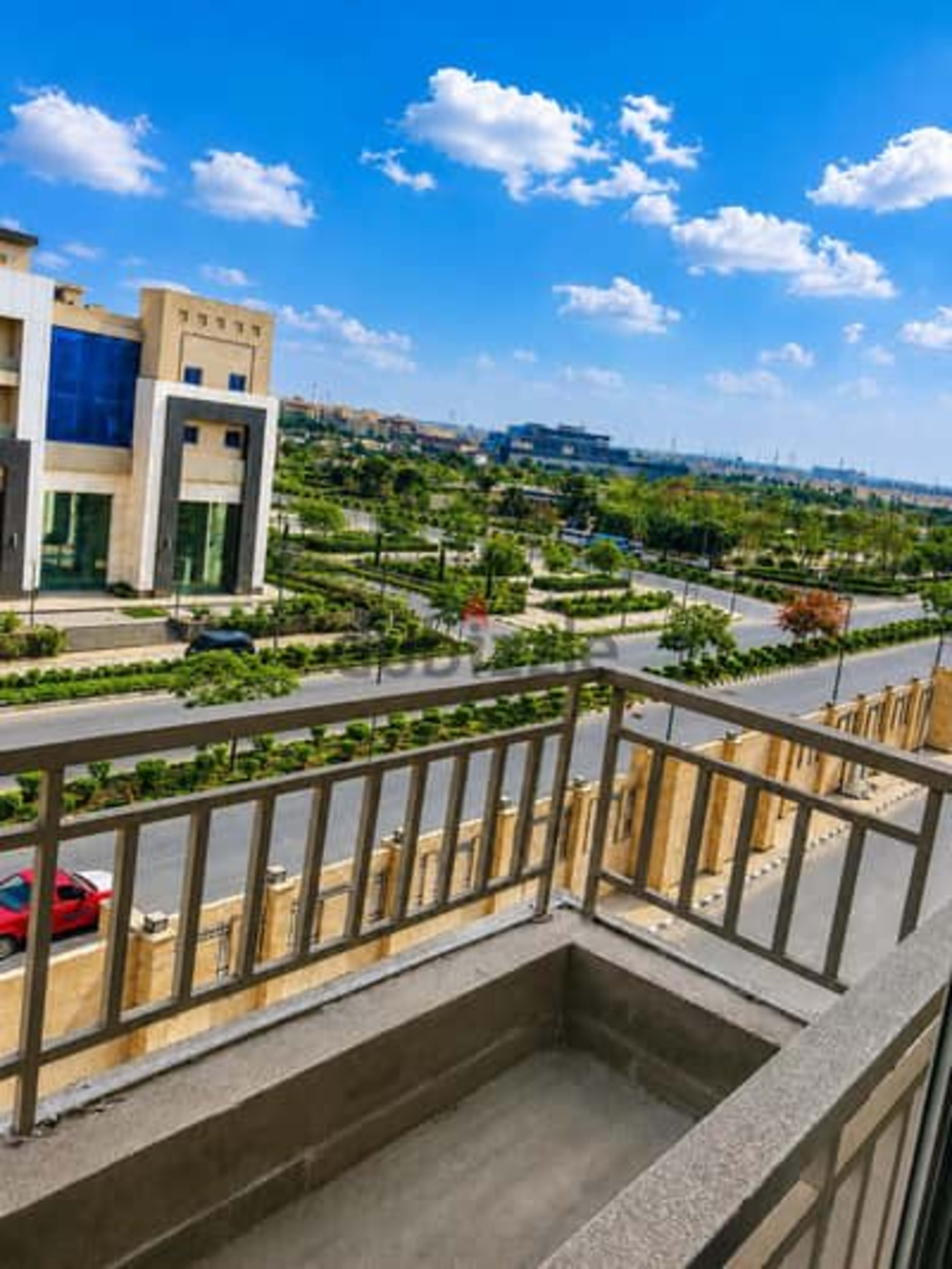 شقة للإيجار وصال ريزيدنس أمام مدينتى 160م كورنر بحري جنب الخدمات 3