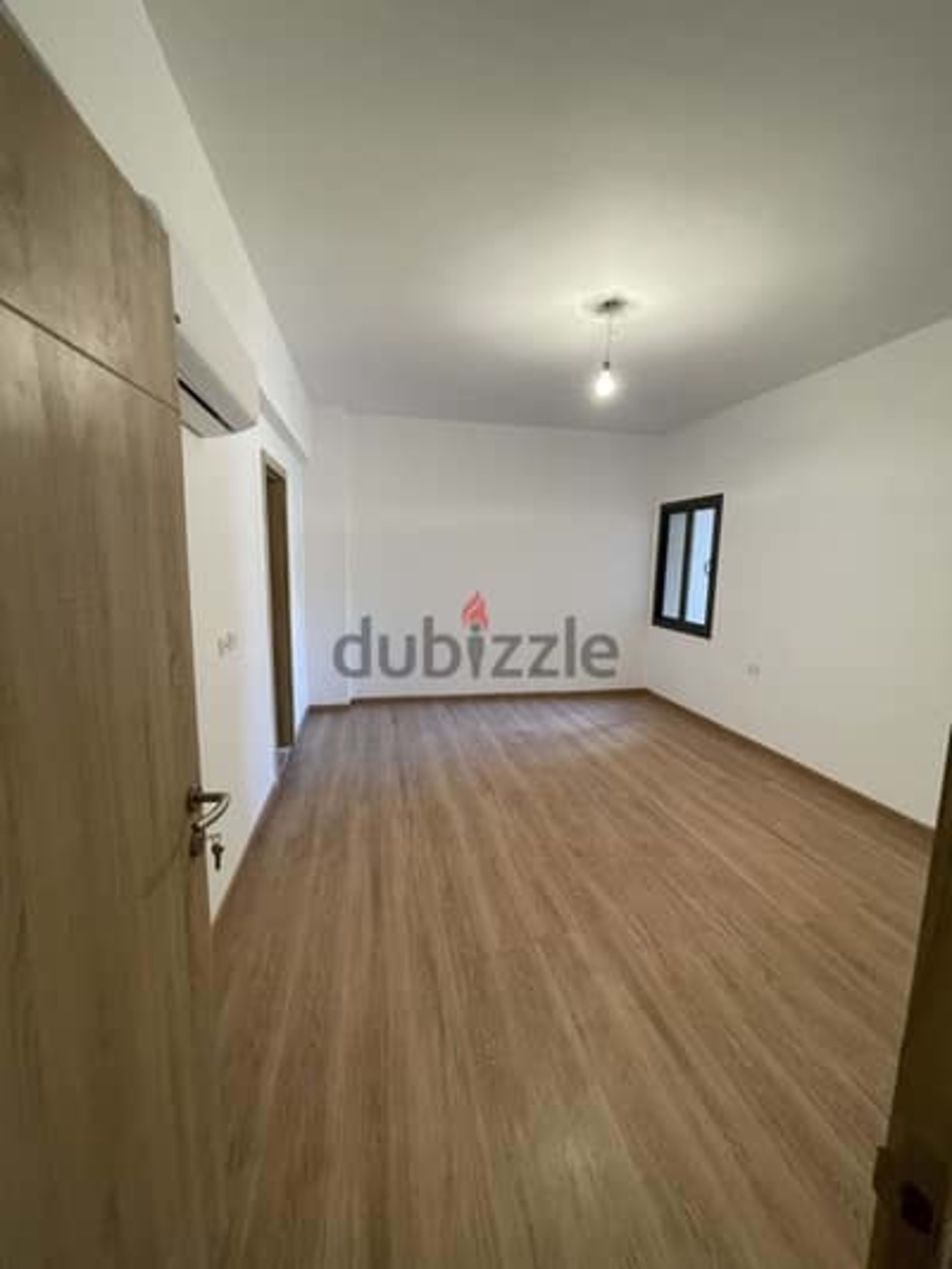Fifith square apartment for rent 5