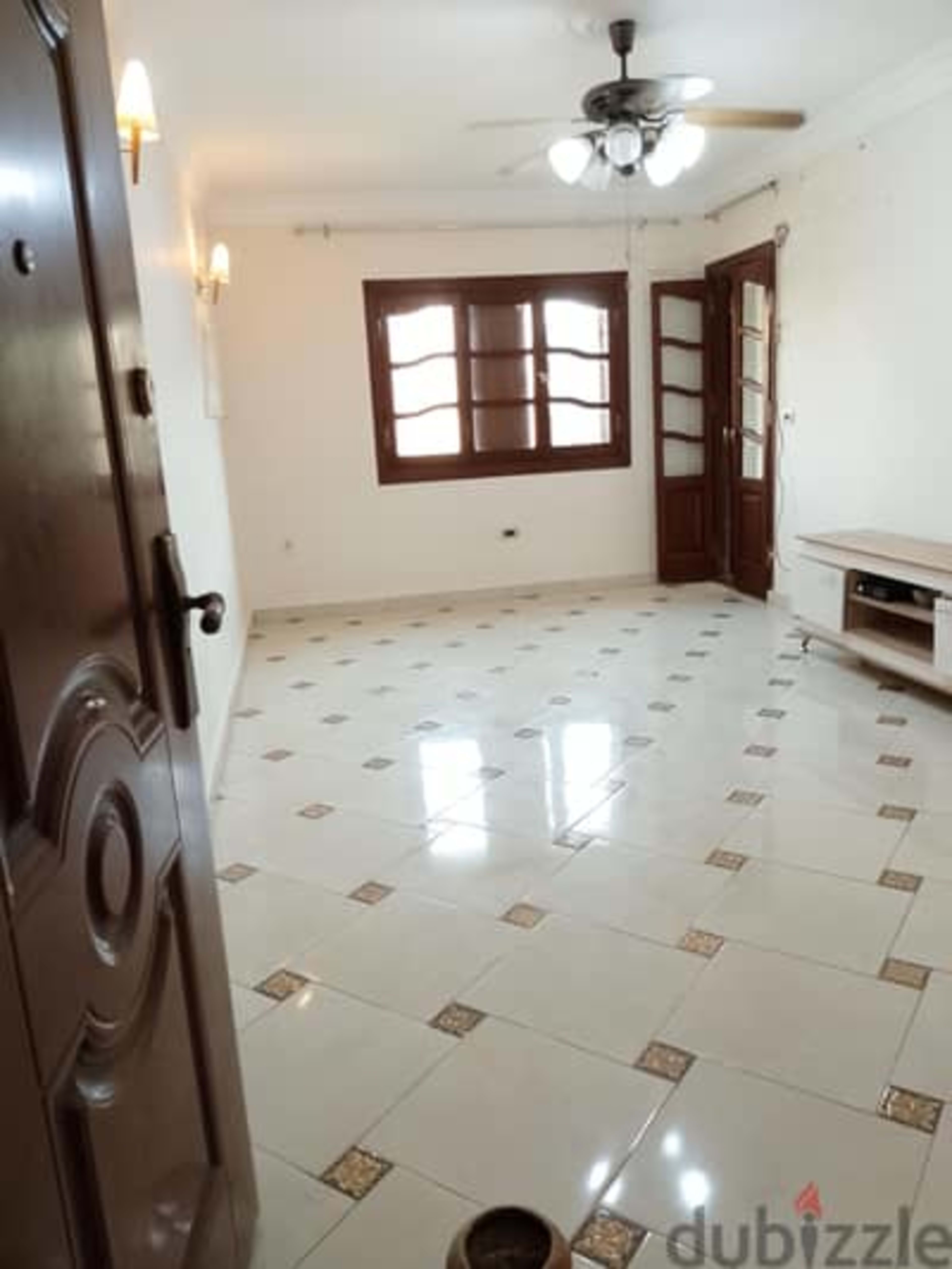 شقة سكنيةللأيجار (ق. جديد) بالقاهرة الجديدة . تجمع الاول 1