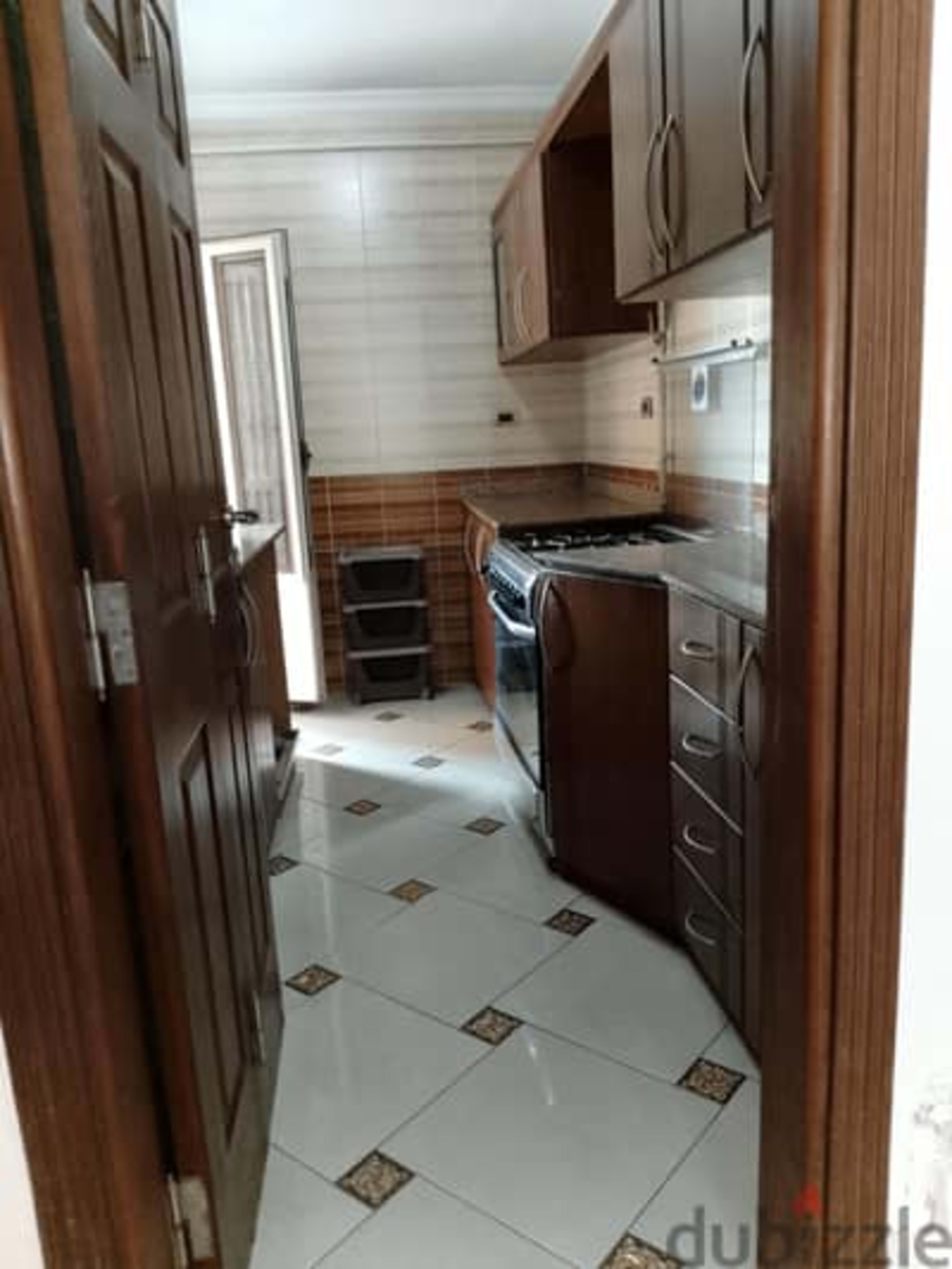 شقة سكنيةللأيجار (ق. جديد) بالقاهرة الجديدة . تجمع الاول 3