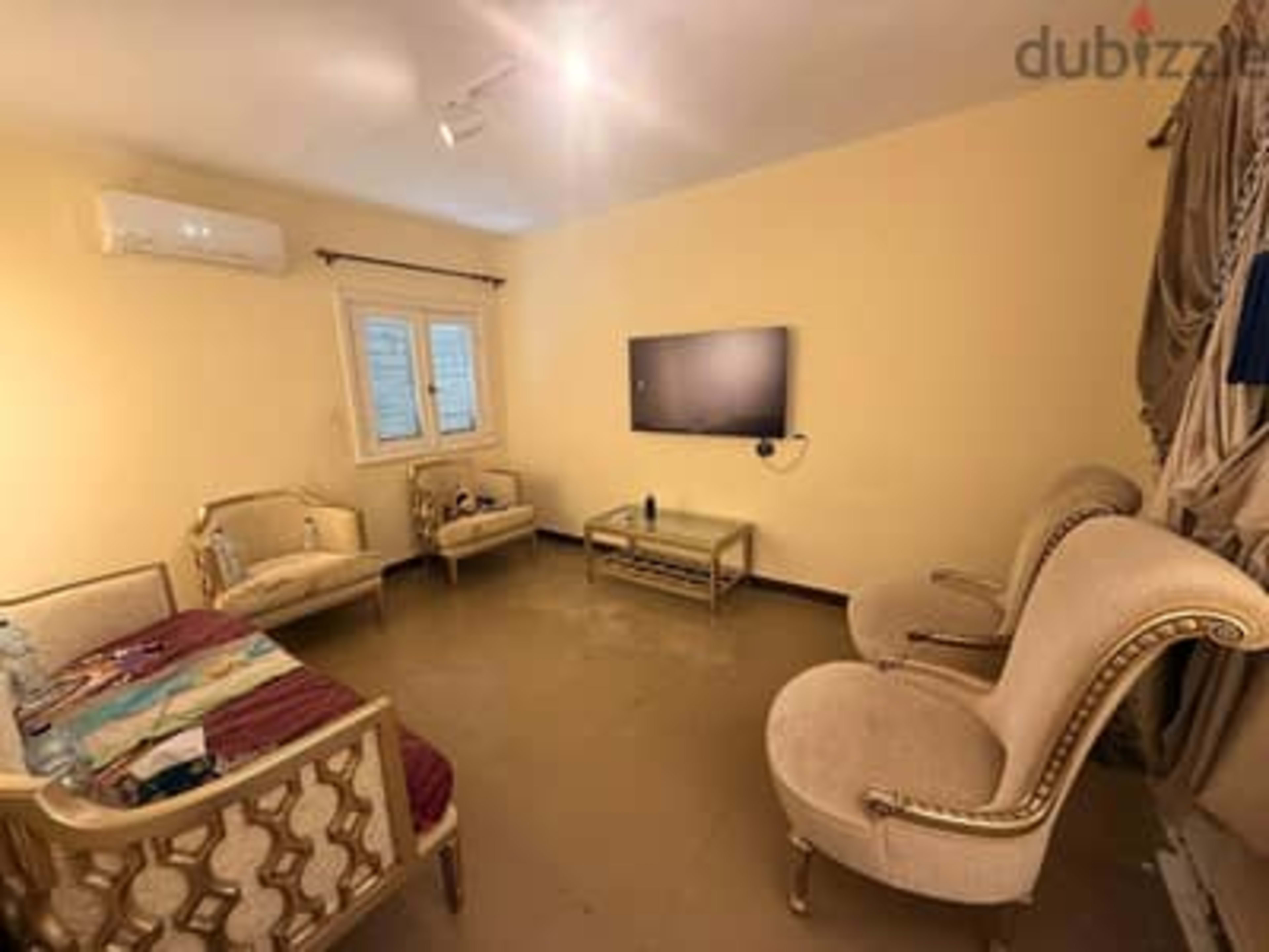 للايجار السنوي شقه 150 متر 3 غرف عمارات الضباط مصطفي كامل 5